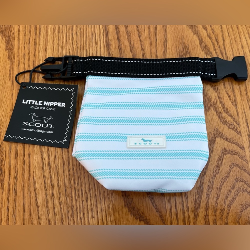 NWT Scout Little Nipper Pacifier Case
